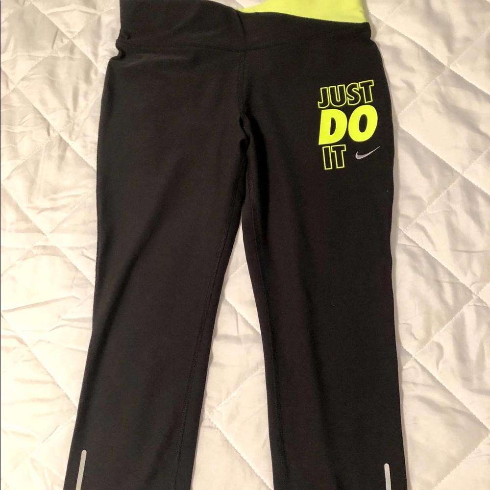 Nike Dri Fit crop leggings size small